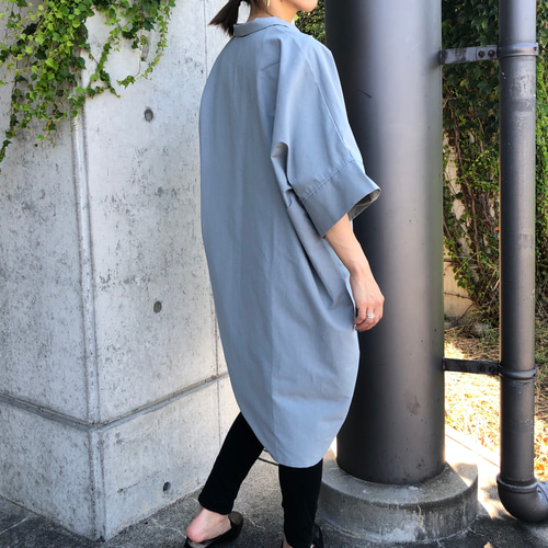 くすみカラー ブルーグレーのビッグシャツ(シャツワンピ) ワンピース
