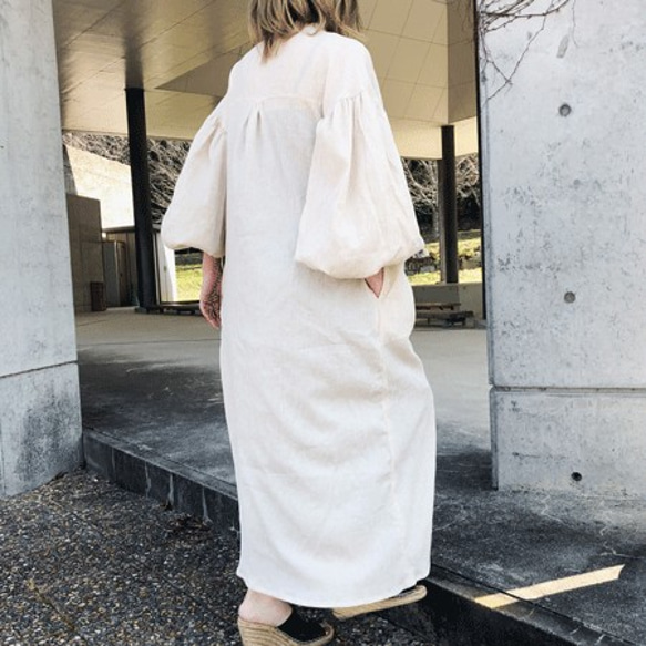 亞麻棉米色泡泡袖寬鬆長款連衣裙 第8張的照片