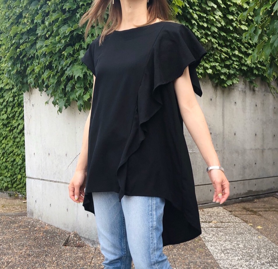 アシンメトリーフリルブラウス(black) 9,656円