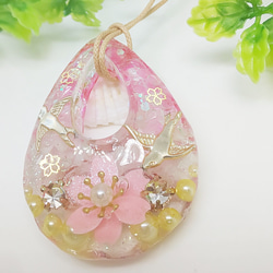 桜とツバメ☆春呼ぶオルゴナイトネックレス 4枚目の画像