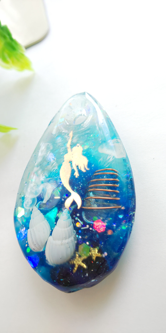 お得☆人魚姫の雫型オルゴナイトネックレス 3枚目の画像