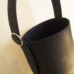 ☆サイズ変更して再販☆手縫いシュリンクレザーショルダーBag☆受注生産 2枚目の画像