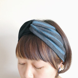 [T卹材質]藍色邊框×黑色/藍色邊框圖案×黑色/交叉頭巾髮帶 第1張的照片