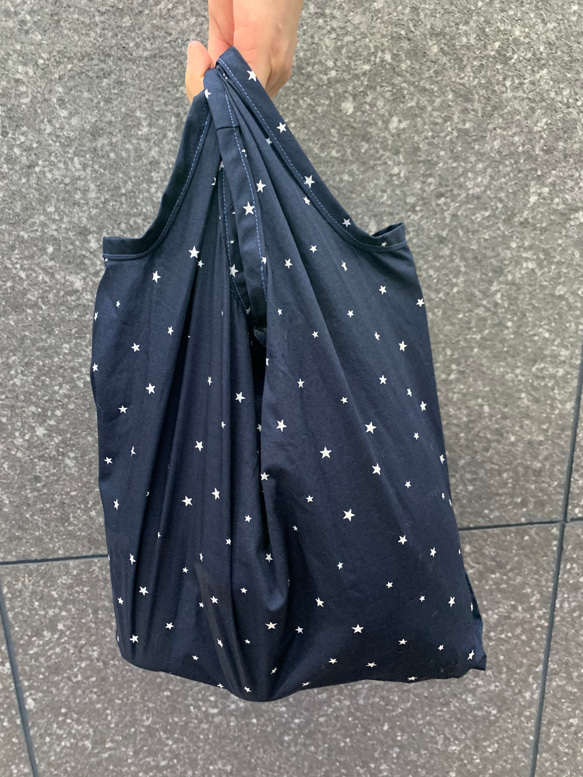 防水防滴　丸洗い　レジ袋風エコバッグ　ネイビー　スター 5枚目の画像