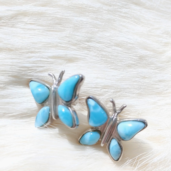 ❁レアな蝶❁♡Larimar Butterfly silver925♡超ハイクオリティの蝶のラリマーピアス 1枚目の画像