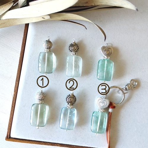 50%off SALE！！Sea perfume charm−みずみずしい大粒グリーンフロー 