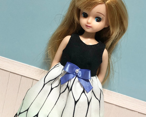 リカちゃん 服 ワンピース 蝶の羽模様 その他人形 CHOMA 通販 12411595