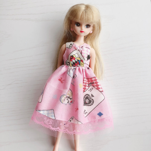 リカちゃんワンピース Amazon.co.jp: リカちゃん ドレス VERYコラボ コーディネート