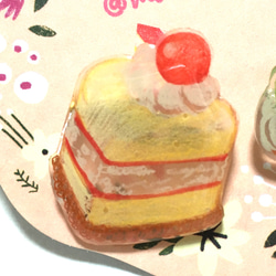 小さなケーキのブローチ★ドレンチェリーとキウイ 2枚目の画像