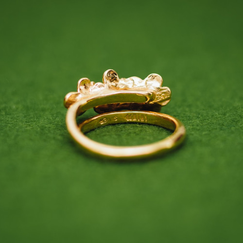 18金　ハイビスカスリング 送料無料】【イタリア製】18金/750/K18WG/イエローゴールド 男女