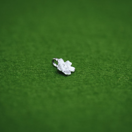 純プラチナ　ペンダントヘッド　八重桜 純プラチナ ペンダントヘッド 八重桜