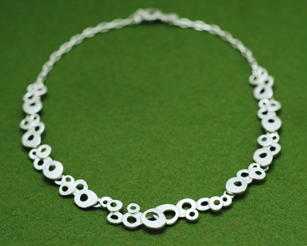 ブクブク ネックレス