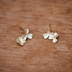 K18 クローバー ピアス ゴールド ピアス（その他） Atelier