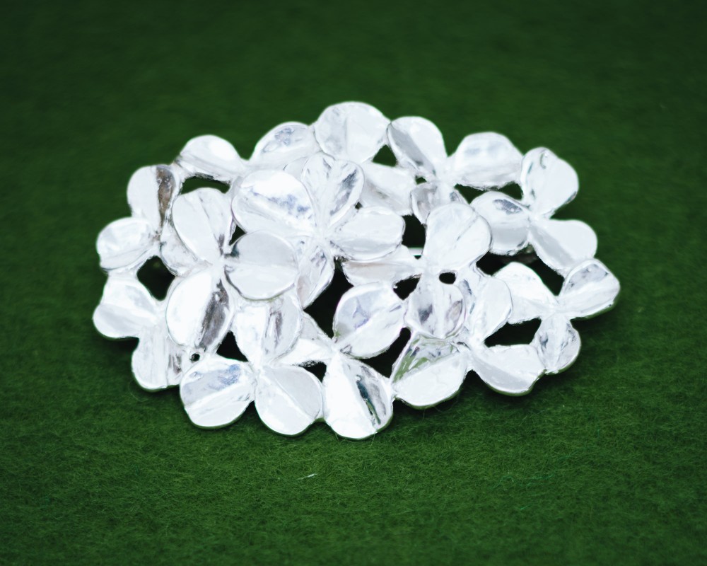 クローバー ブローチ/ペンダントトップ (チェーンなし)