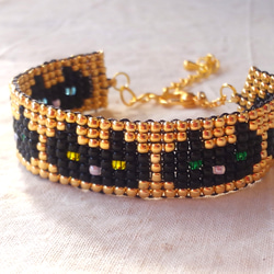ビーズアクセサリー☆クロネコのゴールドブレスレット☆黒猫 ビーズアクセサリー☆クロネコのゴールドブレスレット☆黒猫