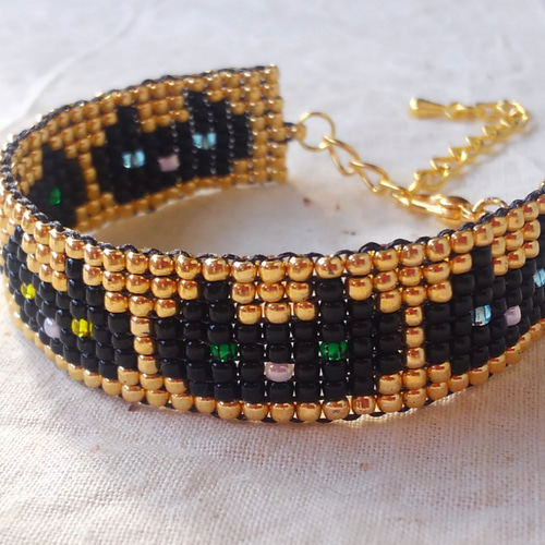 ビーズアクセサリー☆クロネコのゴールドブレスレット☆黒猫