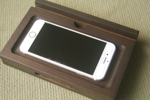 iPhone用スタンドトレイ(ECOスピーカー機能付き/一体型/ラージサイズ) 7枚目の画像