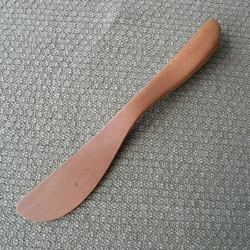 無垢の木のバターナイフ(桜・榊・梅・椿) 1枚目の画像