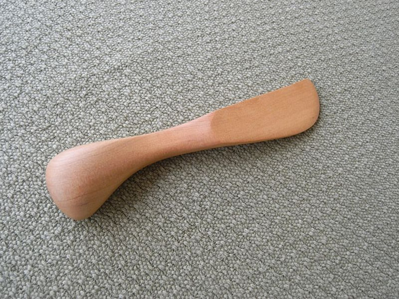 無垢の木のバターナイフ(ショートタイプ) 3枚目の画像