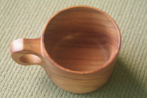 無垢の木のマグカップ(国産広葉樹) 5枚目の画像