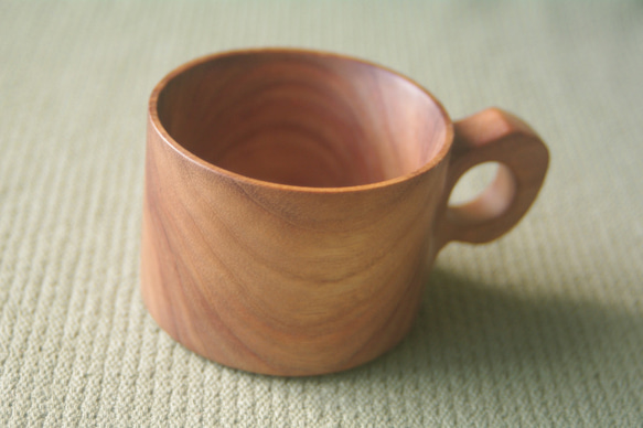 無垢の木のマグカップ(国産広葉樹) 6枚目の画像