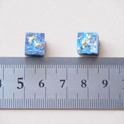 宇宙cube ピアス/イヤリング。blue 3枚目の画像