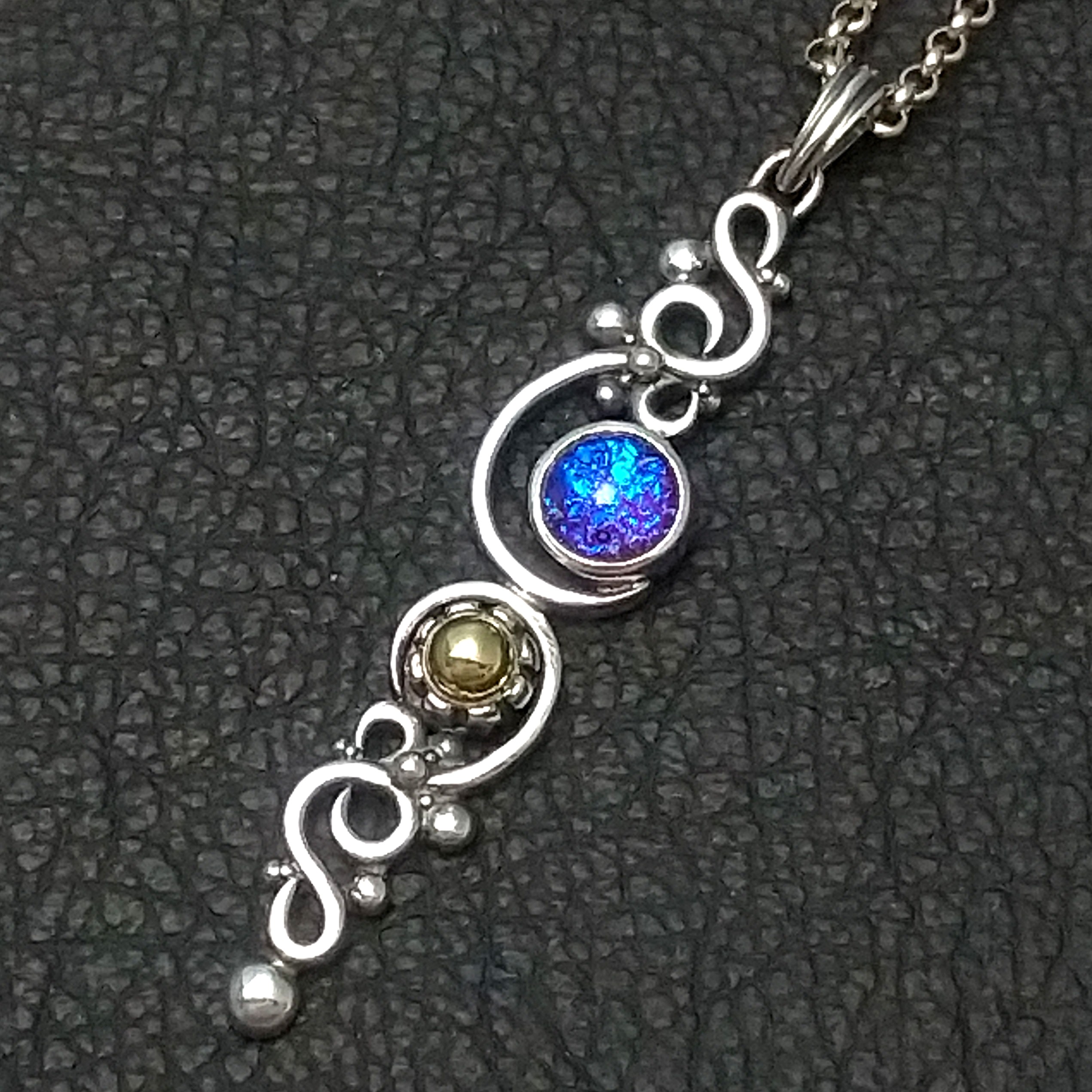 気まぐれ制作/フックトップスモールWペンダント「赤青ダイクロガラス」