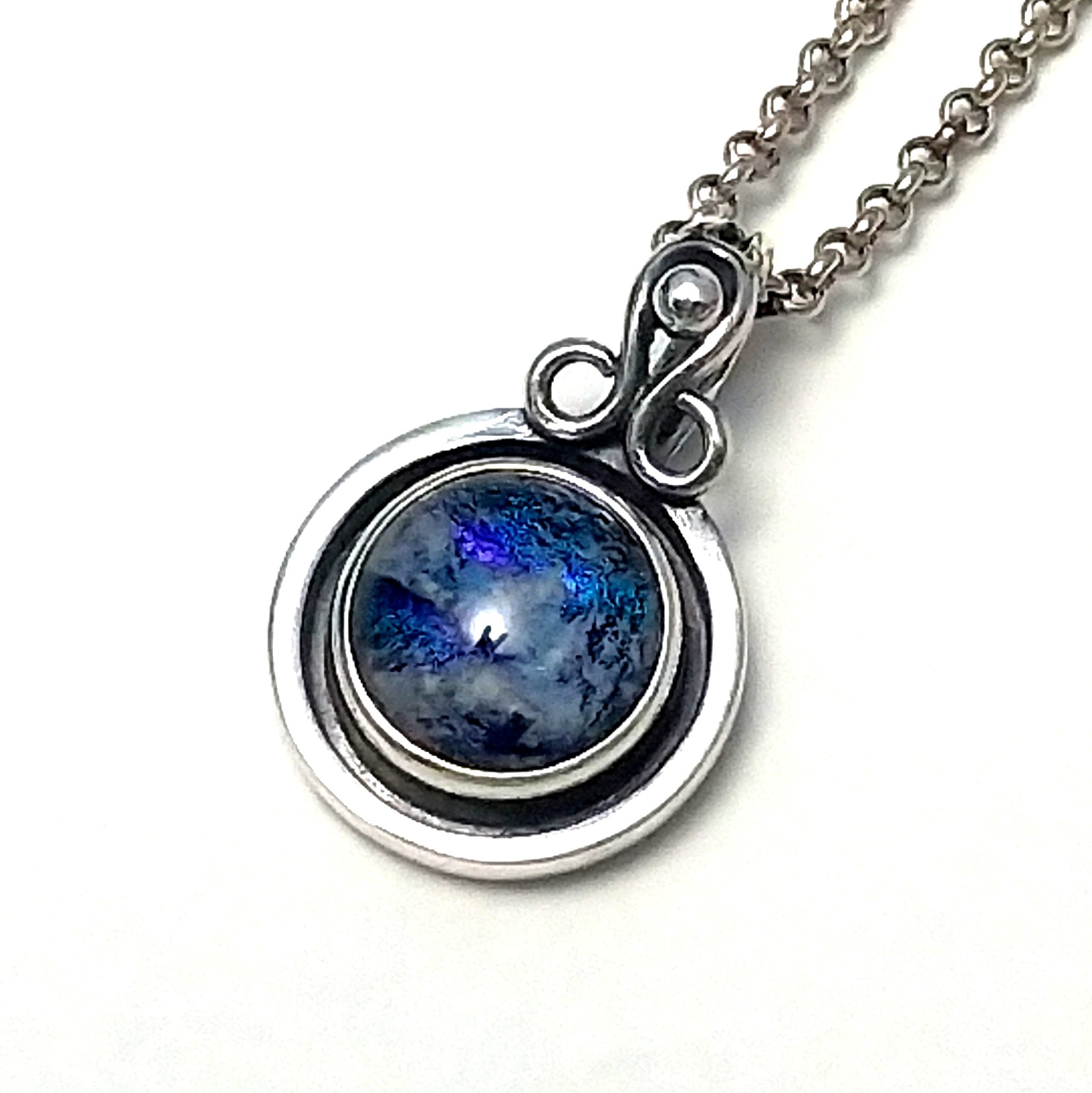 Eyeペンダント「夜ガラス蓄光雲」