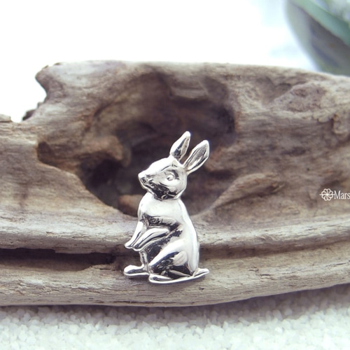 ウサギのブローチ SILVER925森の動物シリーズ 立ちうさぎの