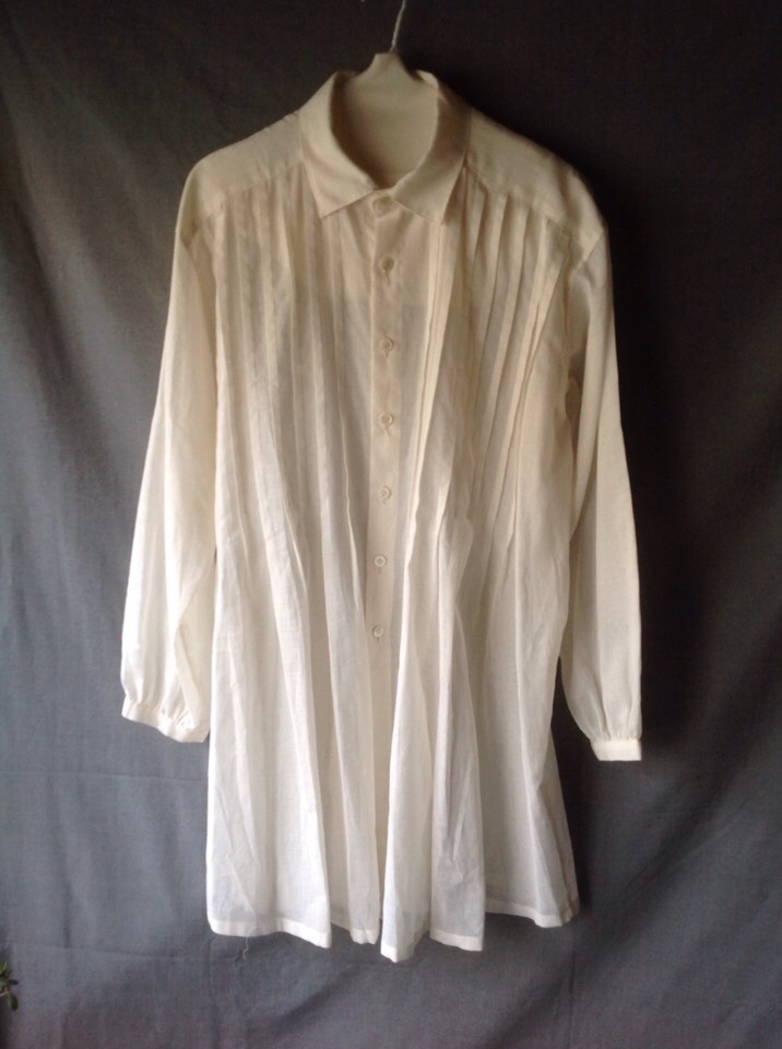 オーガニックコットンのパキスタンガーゼでピンタックいっぱいのオーバーシャツブラウス