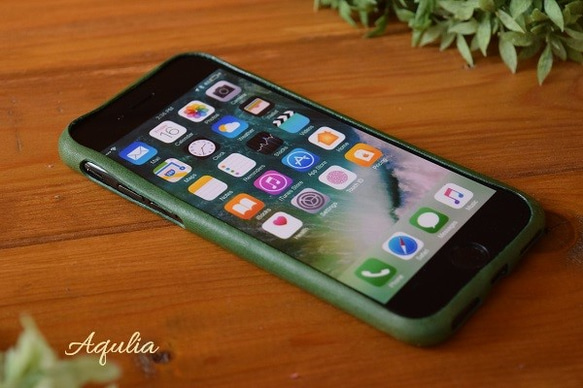 イタリアンレザー ブッテーロの1枚革 iPhone7/8ケース（緑） 2枚目の画像