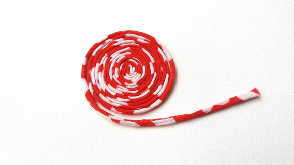 古布コード３mm　絹ひも　赤白（ひょうたん柄）　１m 1枚目の画像