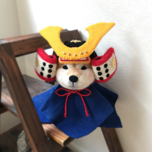 羊毛フェルトの兜犬(ムチムチ芝犬) 羊毛フェルト fete chi_ko 羊毛フェルトの兜犬(ムチムチ芝犬) 羊毛フェルト fete chi_ko