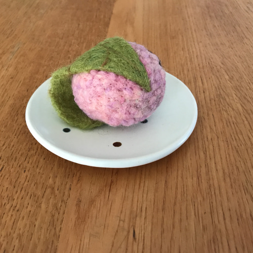 桜餅ねこ 羊毛フェルト fete chi_ko 通販 5696164｜Creema(クリーマ)