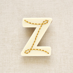 アルファベットのアクリルブローチ【Z】 1枚目の画像