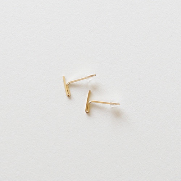 片耳分 T pierce 14kgf/sv925 ピアス（スタッド・一粒） MUUTS