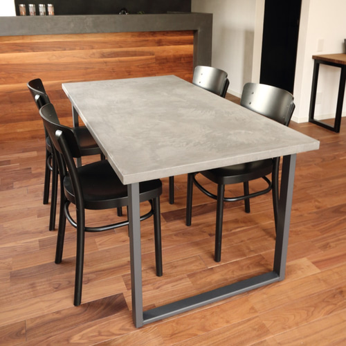 カナダ製　アイアンフレームテーブル カナダ製アイアンフレームテーブル