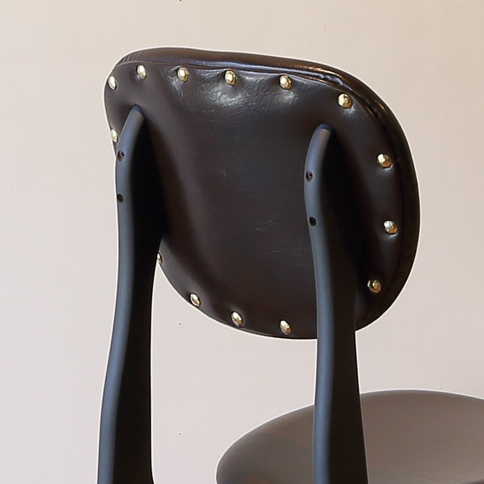 ikpイカピーレザーチェアー（５色）木部フレームグラファイト色（テーブル脚と同色）