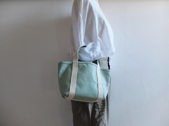 tote bag XS size チャコール（ハリのある帆布） 8枚目の画像