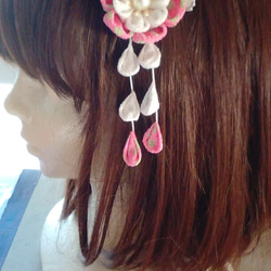 揺らめく花の髪飾り☆つまみ細工ピンク水玉 5枚目の画像