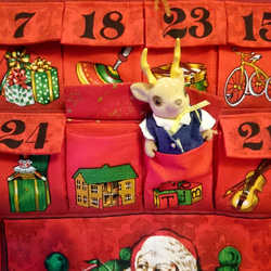 サンタクロース 手作り布製アドベントカレンダー ２４ポケット【受注製作】 5枚目の画像