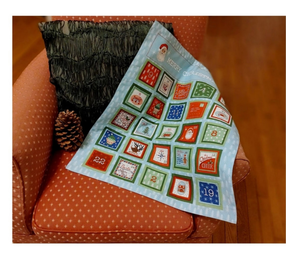 【サンタ&ルドルフ】手作り布製アドベントカレンダー ２５ポケット　輸入生地《受注制作》 10枚目の画像