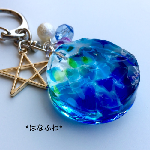 【ゆきゆっきー❄様】1180.天然石　琉球ガラス　桜　おすわり猫　キーホルダー ゆきゆっきー❄様】1180.天然石琉球ガラス桜おすわり猫キーホルダー