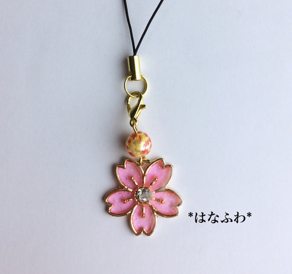 【SALE】*桜ストラップ(クリアピンク） 2枚目の画像