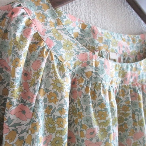 リバティ♪ ポピー＆デイジー　イエロー＆サーモンピンク系　ヨークブラウスSＭL