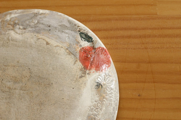 粉引きりんごのオーバル皿。 4枚目の画像