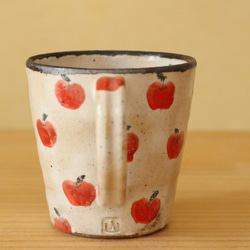 ※受注生産※粉引きリンゴいっぱいのカップ。 4枚目の画像