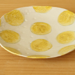 　粉引き黄色いドットのオーバル皿。 5枚目の画像