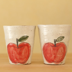 ※K様オーダー品粉引きりんごのお茶碗とフリーカップ2個セット。 3枚目の画像