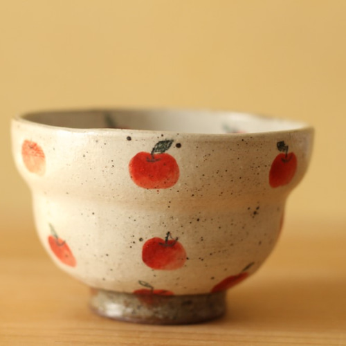 U様お取り置き分 粉引きりんごのお茶碗。 茶碗・めし碗 やまぐちあさこ  